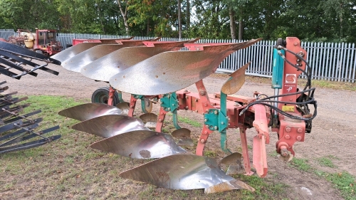 Kverneland LB84 4F plough, hydraulic vari width, good condition