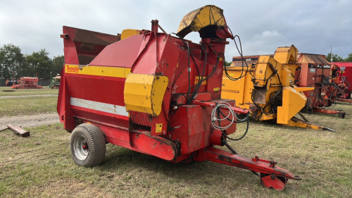 Teagle 8080 trailed straw blower with electric control box