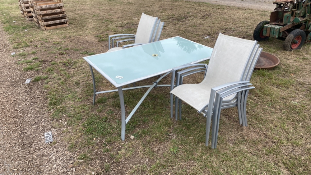 Large outdoor metal/glass patio table and 6 chairs York Machinery