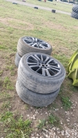 4 x Range Rover alloy wheels and tyres