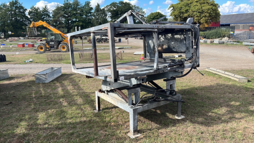 JT Universal cattle foot trimming crush, fully hydraulic c/w 240v hydraulic power pack, all in full working order, from small dairy farm