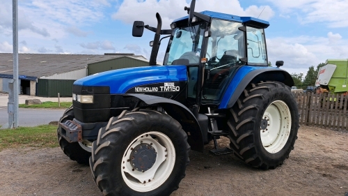 NH TM150 4wd tractor c/w Range Command, 8800 hours. W643 XCE