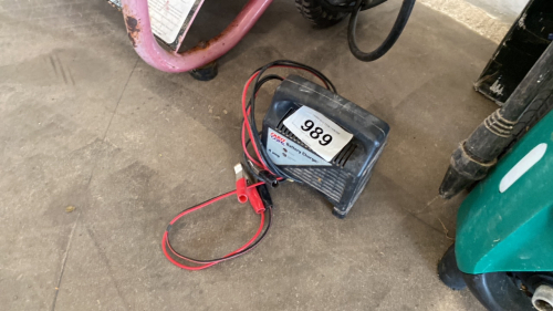Battery charger, gwo