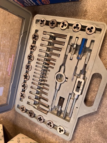 40 piece tap and die set