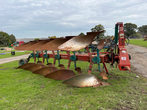 Kverneland LD100-240 5F vari width plough