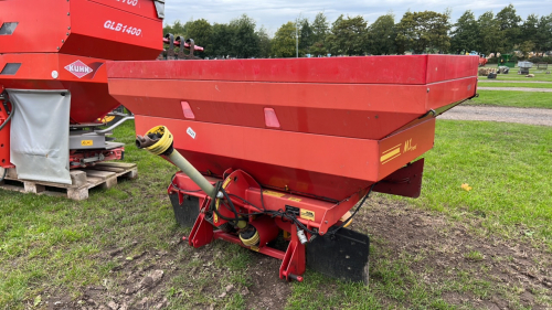 KRM 1100 fertiliser spreader, gwo