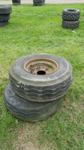 Pair of 10.5/85/15 5-stud wheels