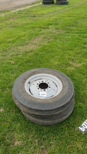 2 x Massey Ferguson 100 series front wheels with tyres
