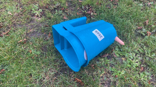 2 x single teat calf milk feeders