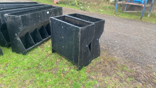 2 x 4ft plastic pig feed hoppers