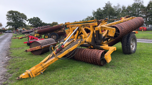 Twose 12m hydraulic folding rollers