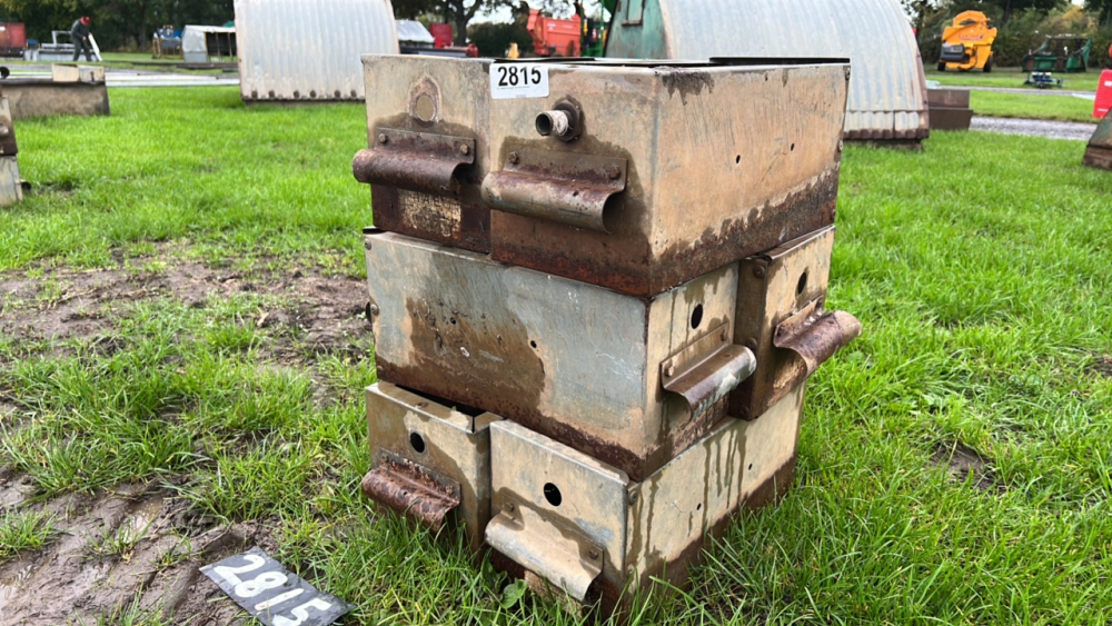 6 x water trough service boxes | York Machinery Sale (hedgers, buckets ...