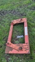Euro adaptor plate to 3 point linkage