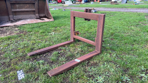 Fork tines attachment for back of tractor