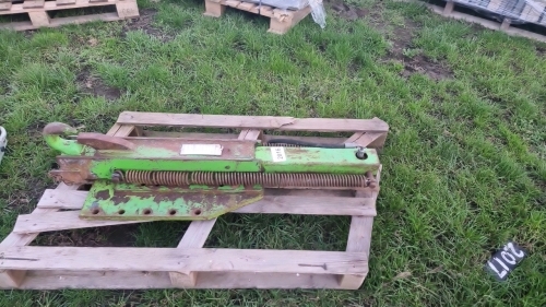 Merlo telehandler pick up hitch