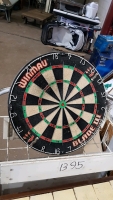 Winmau Blade 3 dartboard