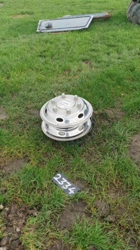 Lorry wheel trims to fit 17.5" wheels