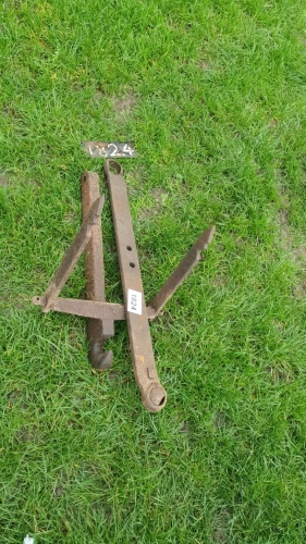 Zetor pick up hitch frame and link arm