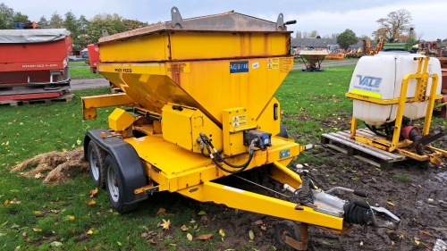 Vale TS 1700 salt spreader