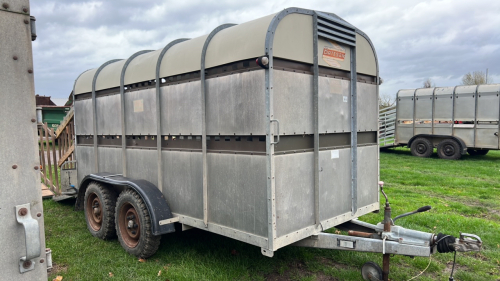 Bateman livestock trailer