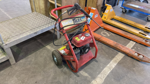 Clark Tiger 3000 pressure washer