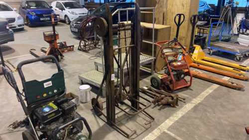Sack hoist