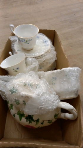 Crown Oakes tea pot and Richmond Blue Rock tea set