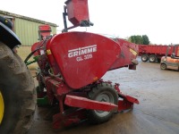 Grimme GL32B 2-row potato planter c/w automatic depth control, hydraulic steering and ridge pressure, vibrating panels and belt shakers, and powder applicator, 2009