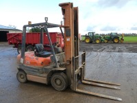 Toyota FDF 205 forklift truck c/w side shift, 7754 hours, LOLER test to 10/23, 1996