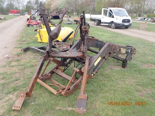 Trima loader 1510L with MF 565 brackets