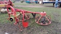 Vicon RC 300 hay turner