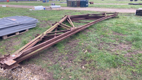 4 x steel roof trusses approx 30ft