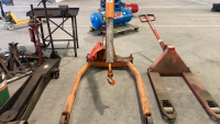 Epco hydraulic extendable workshop crane up to 20cwt at minimum extension