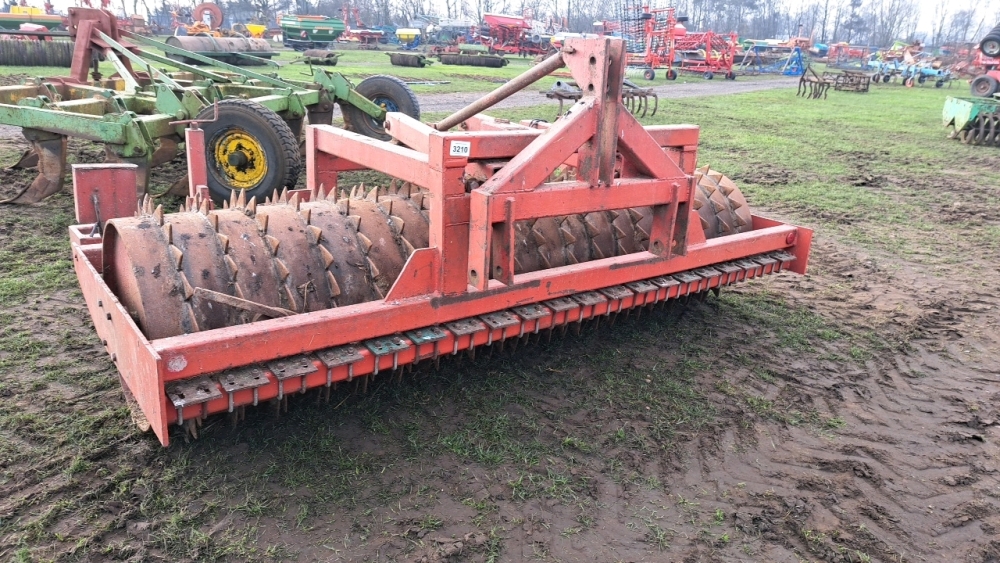 3m front press with giant packer and 2 rows of leading tines | York ...