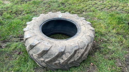 2 x 460/70R/24 Tyres