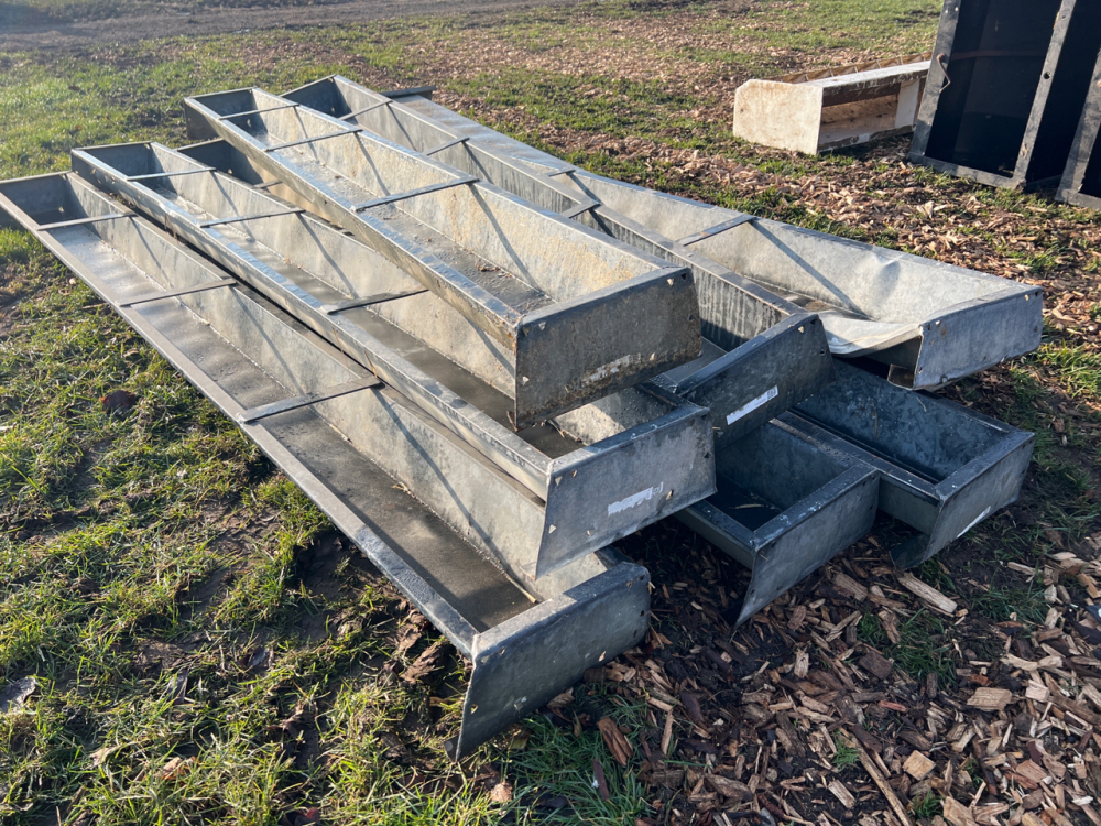 8 x 8ft galvanised sheep feed troughs York Machinery Sale (hedgers