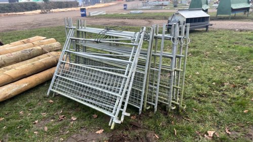 4 x galvanised lambing pens