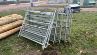 4 x galvanised lambing pens