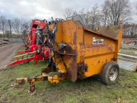 Richard Western trailed straw chopper