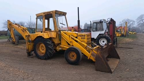 Ford 550 digger with back actor, front bucket with forks, HHH 803V