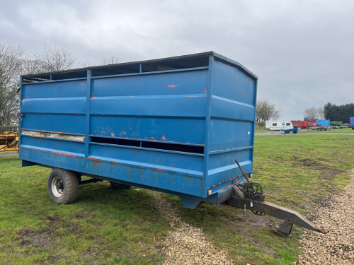 Livestock trailer for tractor