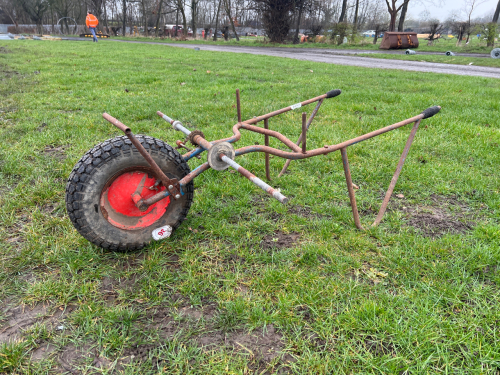 Rappa electric fence winding barrow