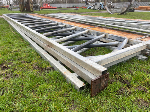 3 x Bateman 20ft feed barriers