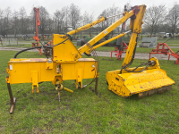 Bomford Supertrim hedge cutter