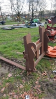 Heavy duty JCB 3CX pallet forks