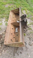 JCB 5ft ditching bucket