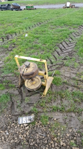 New Holland/Clayson straw chopper, engagement clutch was working when removed