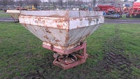 Fertiliser spreader