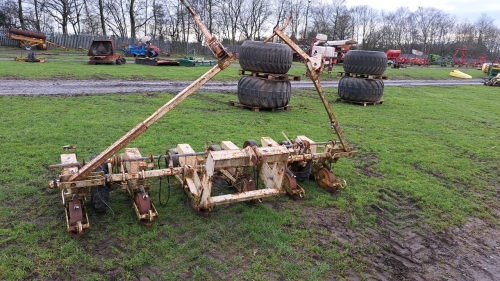Webb Mk5 6-row beet drill