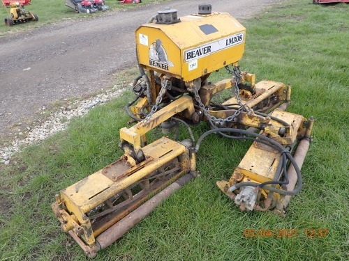 Hayter Beaver LM308 tractor mounted hydraulic triple gang mower, full working order, new hydraulic oil and filter. Cylinders can be put in reverse to clear debris and blockage